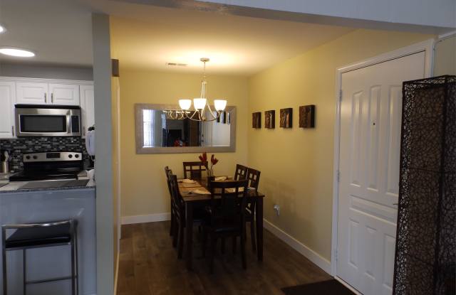11903 w 58th ter unit H Gallery 4