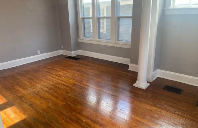 Cute Single Family Home close to KU Med Gallery 3