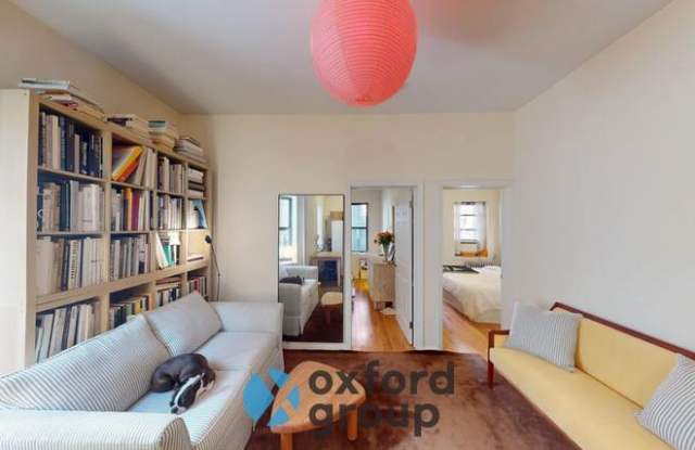 216 Grand Street photos photos