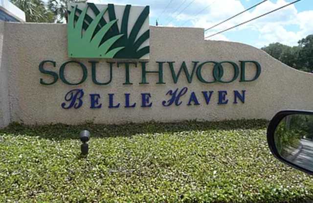 Belle Haven 2-Bedroom Condo with Pond View and Garage photos photos