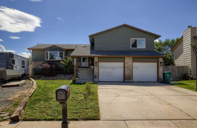 Beautiful 5 Bedroom House in Fountain Valley - 7340 Waterwheel Street, Security-Widefield, CO 80911