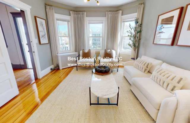 3943 Washington St. Gallery 2