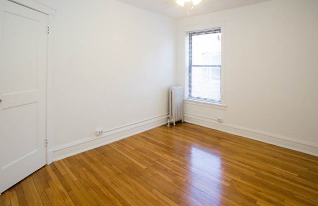 5339-5345 S. Woodlawn Avenue Gallery 3