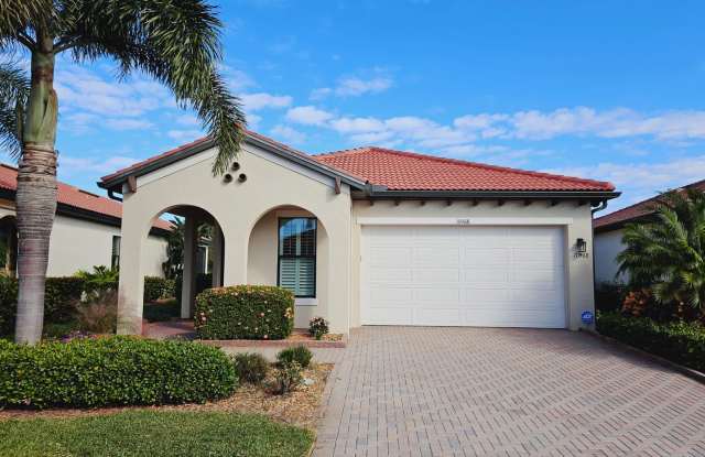Seasonal Short-Term Single Family located at Sarasota National Golf Club (Social Membership) with resort like Amenities! photos photos