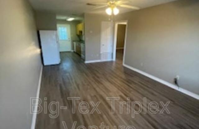 267 N Pecan photos photos