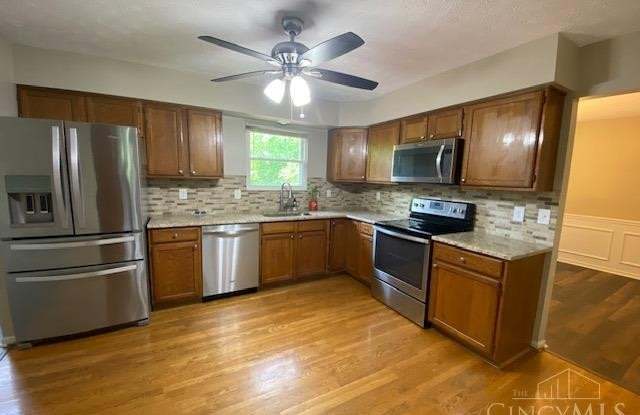 6263 Crooked Creek Drive Gallery 2