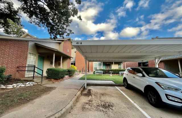 1441 Meadowood Village Drive Gallery 2