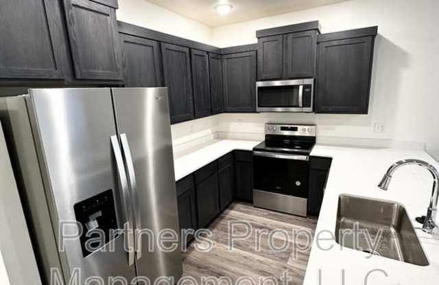 1035 South Benchmark Lane - 1 Gallery 3