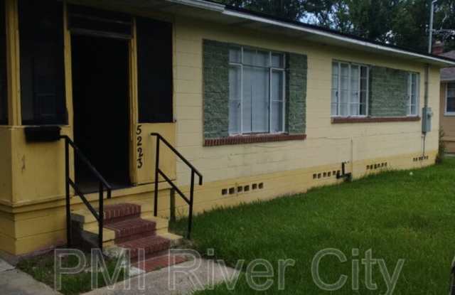 5223 Polan Ln photos photos