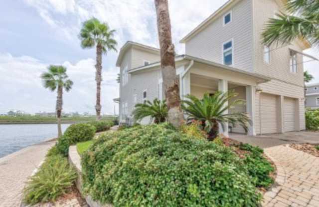 3700 Island Moorings Parkway Gallery 2