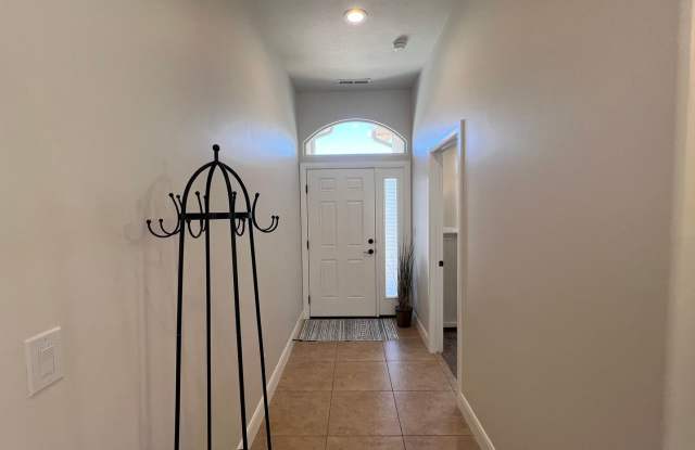 8 Month Term Furnished Townhome In Hurricane photos photos