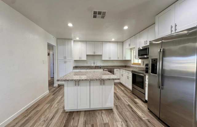 2039 N 79th Pl Gallery 4
