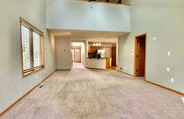 NOW Showings! Rochester Townhome 3 large bedrooms, 2.5 baths 2 Car Garage walk in closets 2 private patios. Gallery 3