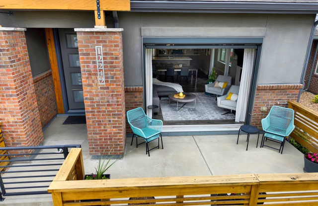 Modern 3BR End Unit Townhome in Lakewood Gallery 3