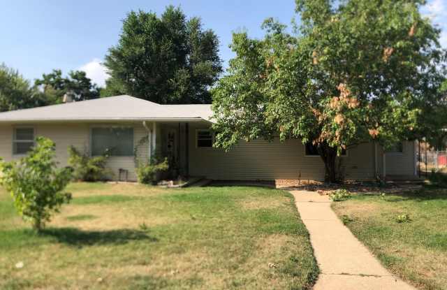 Two Bedroom Apartment with Fenced Backyard in Lafayette Duplex photos photos
