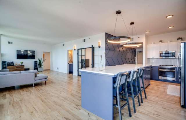 1240 2nd S Street #905 Gallery 2