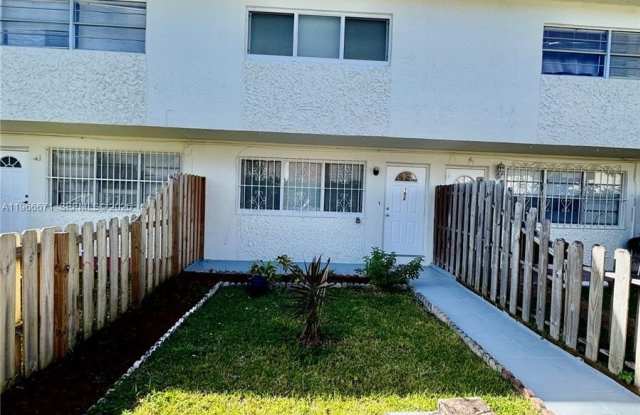 1481 NE 150th St photos photos 1481 NE 150th St photos photos