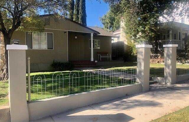 2136 Crescent Avenue - 2136 Crescent Avenue, La Crescenta-Montrose, CA 91020 2136 Crescent Avenue - 2136 Crescent Avenue, La Crescenta-Montrose, CA 91020