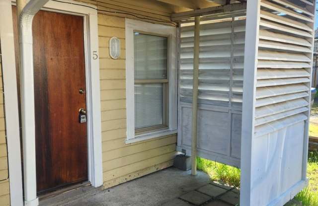 1 bedroom Rental near Seattle Ferry  PSNS photos photos