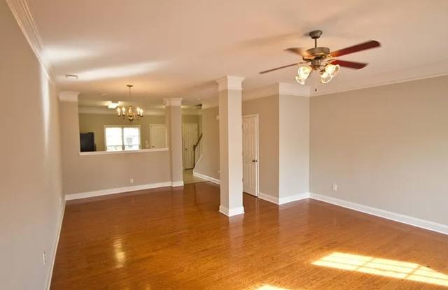 2 Bedroom 2.5 Bath Townhome-Hampton Forest Community Gallery 3