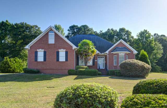 Charming 3-Bedroom Home with Potential 4th Bedroom in Columbia, SC photos photos
