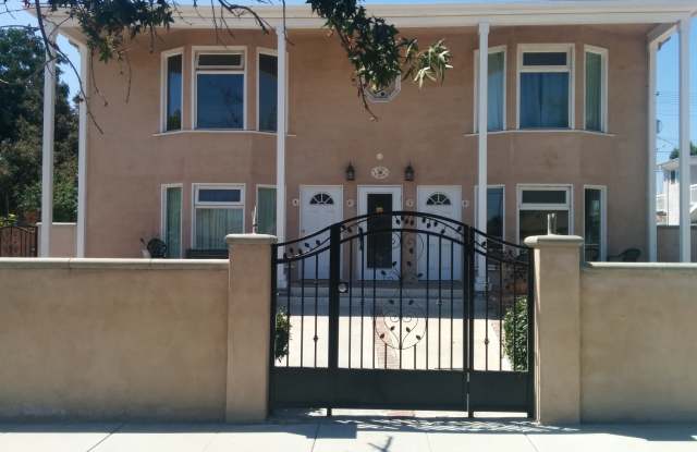 2409 N. Lincoln Street - 2409 North Lincoln Street, Burbank, CA 91504