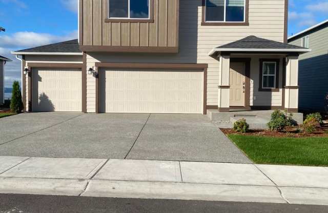 Brand New Home with Fantastic Views in Belfair. photos photos