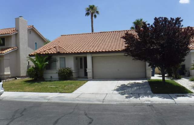 CUTE 2 BEDROOM/2 BATH HOME WITH FENCED IN YARD photos photos