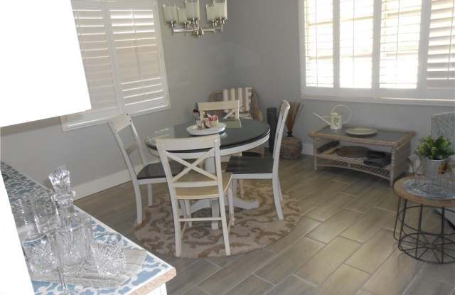 6 Aztec Lily Lane Gallery 4
