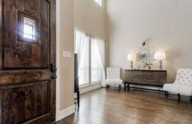 13278 Scotch Pine Drive Gallery 2