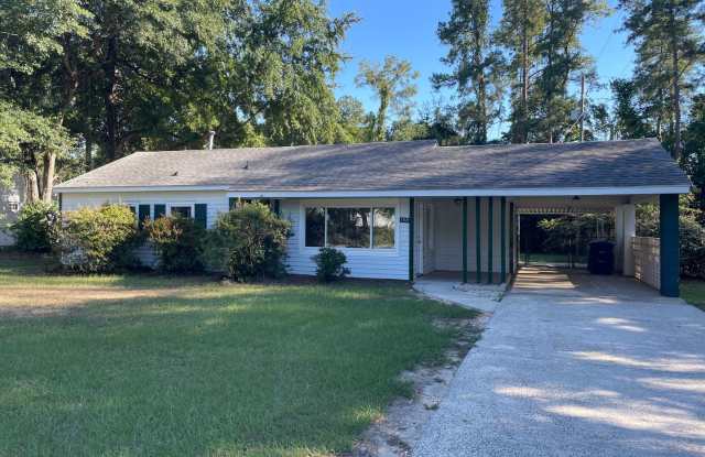3 Bed, 1 Bath House Gallery 1