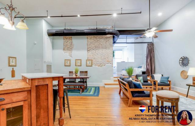 601 Court St Ste 107 Gallery 3