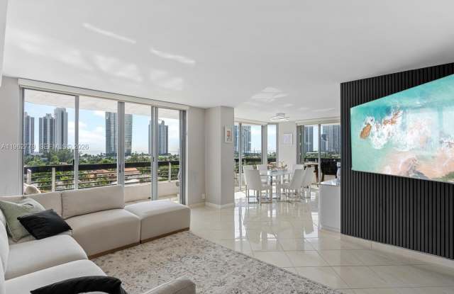 19195 NE 36th Ct photos photos