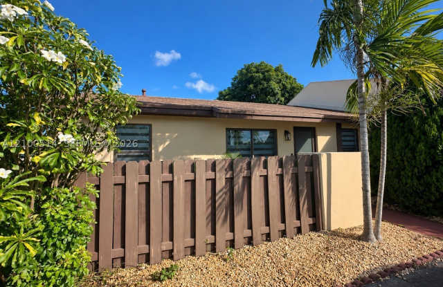 11101 SW 122nd Ct Gallery 1
