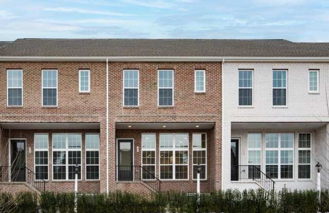 Luxury Townhome in the Heart of Cranberry Twp photos photos