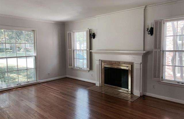 2804 Stanford Avenue Gallery 2
