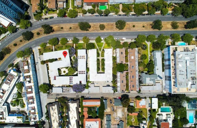 142 A San Vicente Blvd Gallery 3