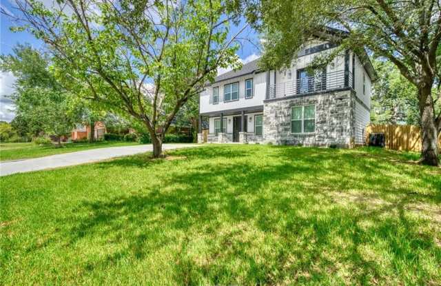 1307 Bayou Woods Drive Gallery 2