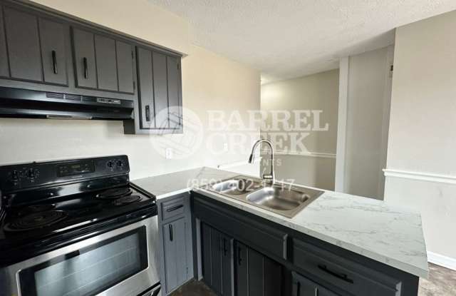 2-Bed 1.5-Bath Townhome photos photos