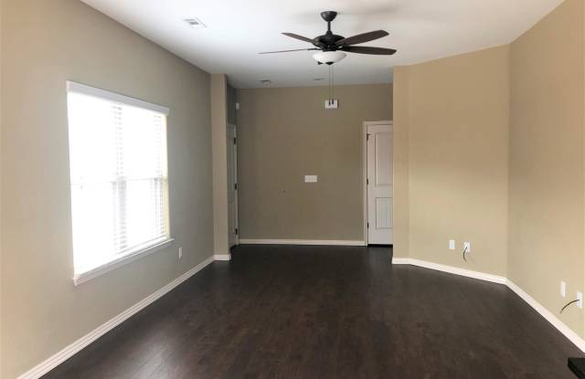 4856 Castlewood Lane Gallery 4