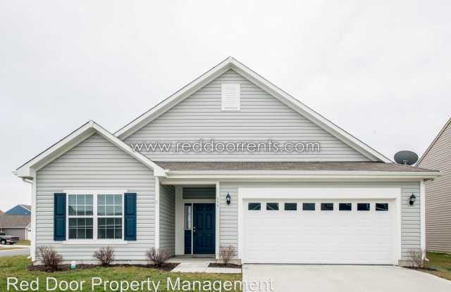 895 Blue Ash Trl - 895 Blue Ash, Greenwood, IN 46143
