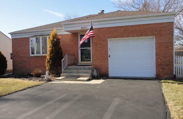 4230 Highland Ave Downers Grove photos photos