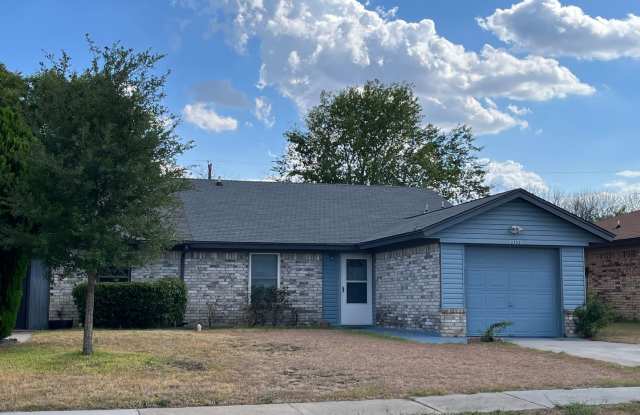 Spicewood Gold! 3-6 month leases available! photos photos