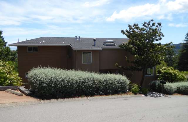 MODERN FOUR BEDROOM HOME IN THE GREENBRAE HILLS WITH STUNNING PANORAMIC VIEWS, HEATED POOL  SPA WITH POOL SERVICE PAID BY OWNER photos photos