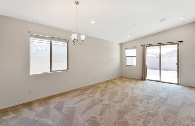 605 E Creosote Drive Gallery 4