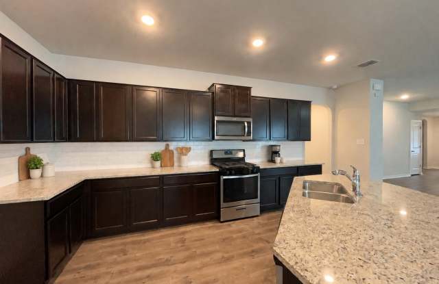 13611 Mendes Knoll Gallery 4