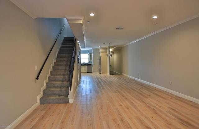 730 S Marengo Avenue Gallery 4