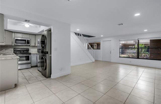 2530 Coral Springs Dr photos photos
