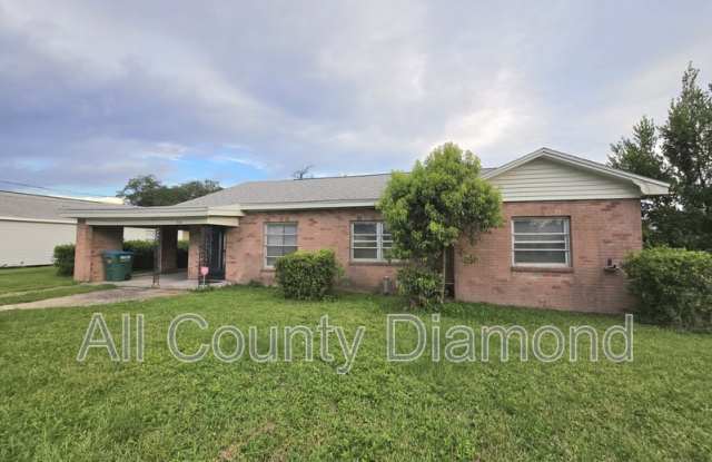 3116 E 3rd St - 3116 East 3rd Street, Springfield, FL 32401