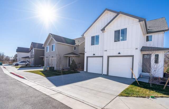 Brand-New 3 Bed, 2.5 Bath Townhome For Rent – Never Lived In! photos photos